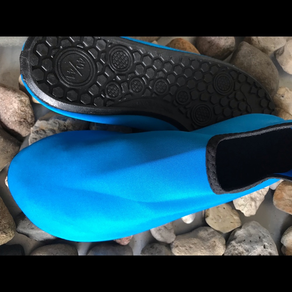 Water Shoes Size 40/41